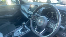 Nissan Qashqai 1.3 DiG-T MH Acenta Premium 5dr Petrol Hatchback